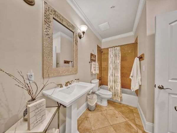 Gorgeous Vacation Condo in Santa Rosa Beach Sleeps 8 Guests
