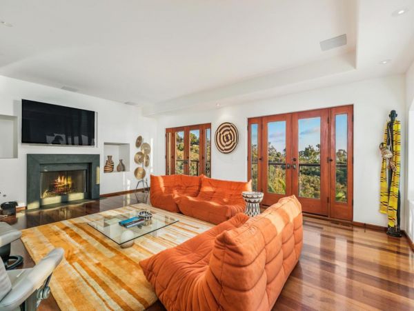 Luxurious 4 Bedroom Home in La Jolla Sleeps 10