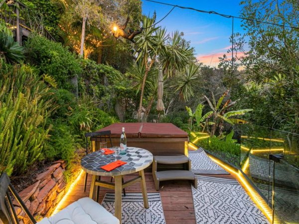 Luxurious 4 Bedroom Home in La Jolla Sleeps 10