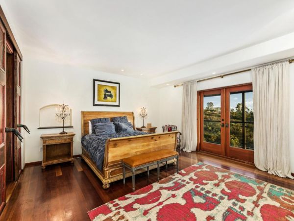 Luxurious 4 Bedroom Home in La Jolla Sleeps 10