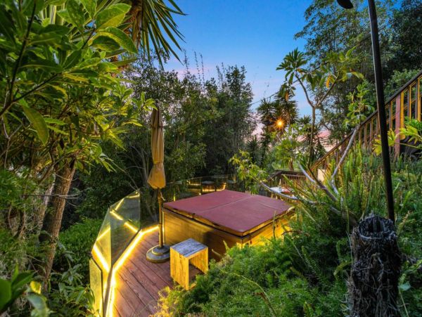 Luxurious 4 Bedroom Home in La Jolla Sleeps 10