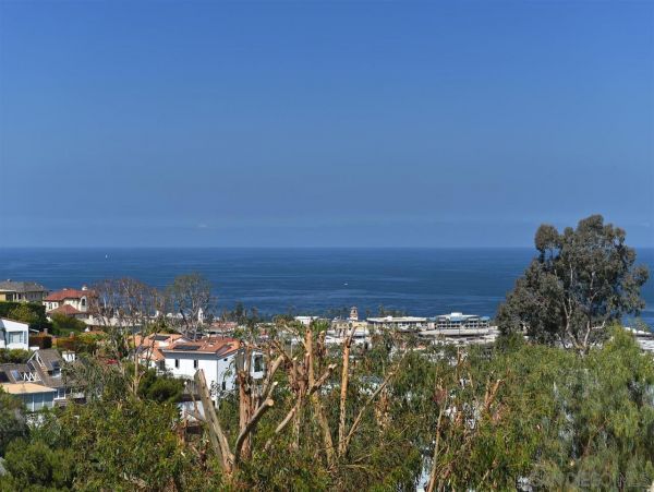 Luxurious 4 Bedroom Home in La Jolla Sleeps 10