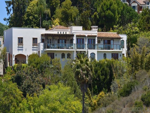Luxurious 4 Bedroom Home in La Jolla Sleeps 10