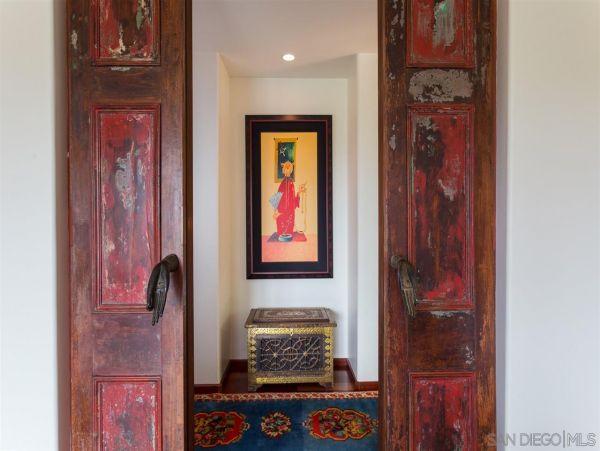 Luxurious 4 Bedroom Home in La Jolla Sleeps 10
