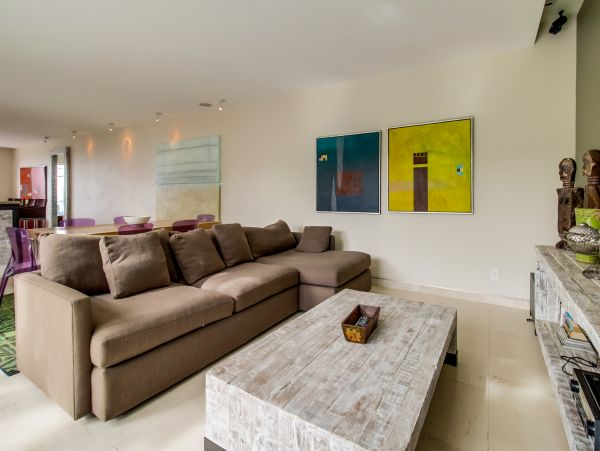 Beautiful Home with 4 Bedrooms and Private Spa