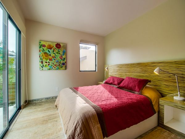 Beautiful Home with 4 Bedrooms and Private Spa