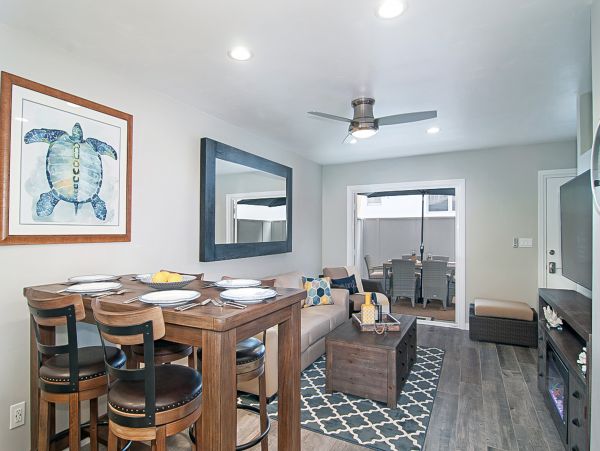 Lovely Mission Beach Vacation Condo with Bay Views