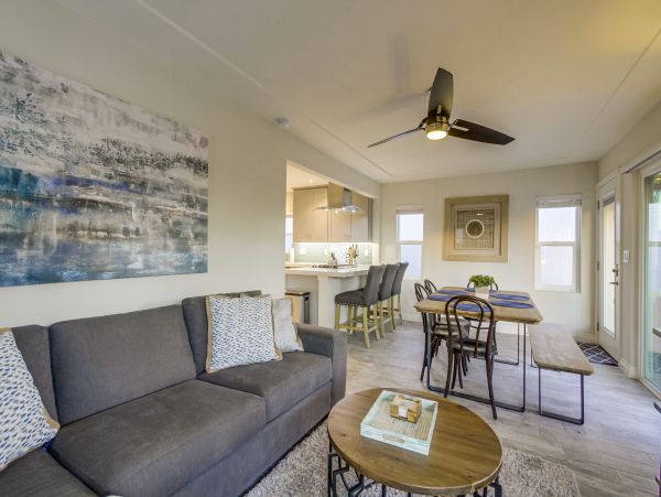 Mission Beach Bayside Rental with 3 Bedrooms & Deck