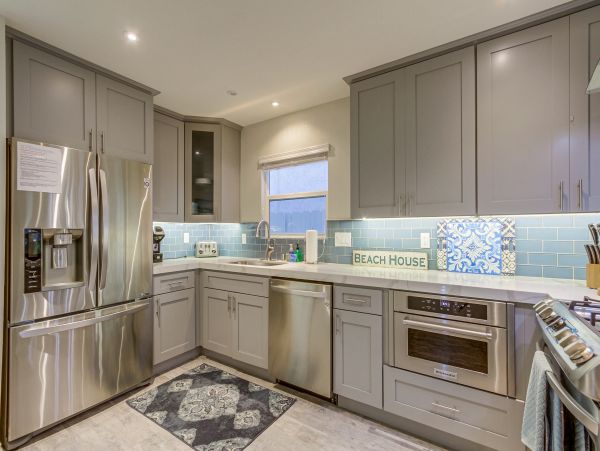 Mission Beach Bayside Rental with 3 Bedrooms & Deck