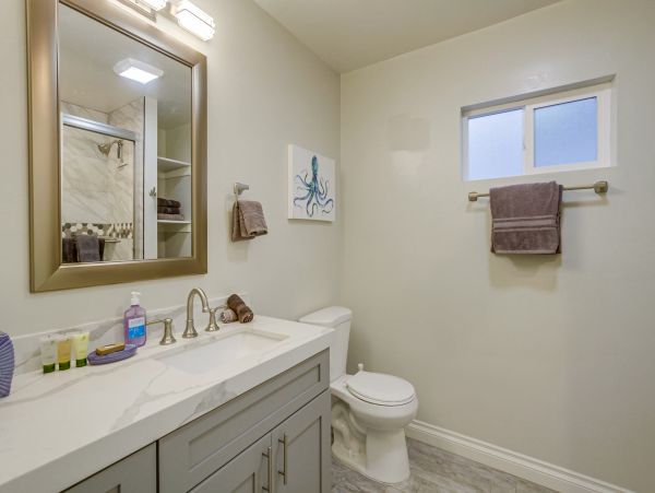 Mission Beach Bayside Rental with 3 Bedrooms & Deck
