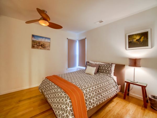 Pacific Beach Vacation Condo Two bedroom Walk to Beach