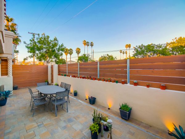 Pacific Beach Vacation Condo Two bedroom Walk to Beach