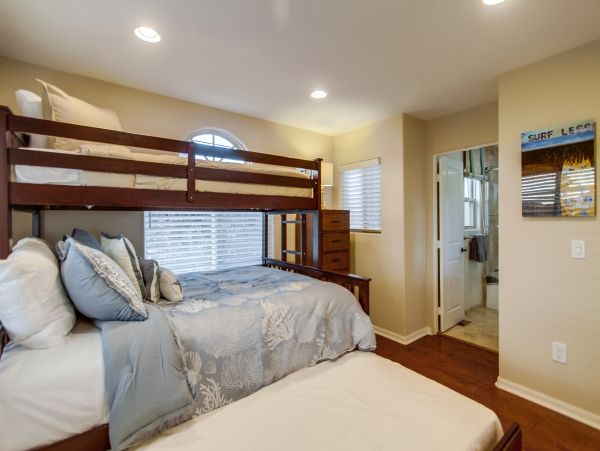 Mission Beach And Pacific Beach Home 1021415