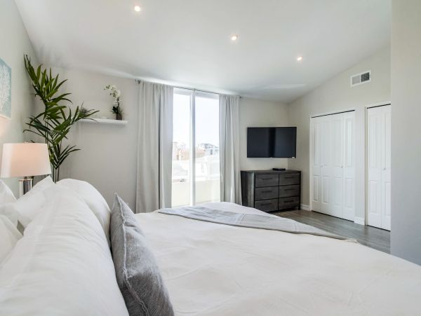 Beautiful Four Bedroom Home in Prime Location with Bay Views