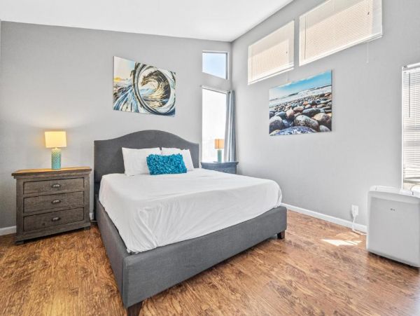 Ocean Beach Vacation Home Two Bedrooms 4 Block from Beach