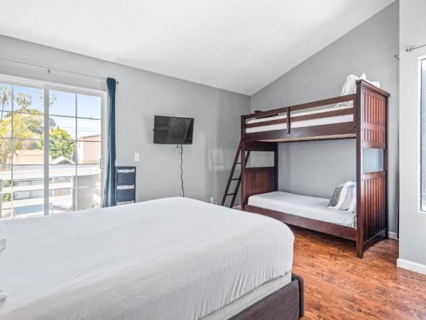 Ocean Beach Vacation Home Two Bedrooms 4 Block from Beach