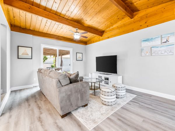 Dog Friendly Vacation Home with 4 Bedroom in San Diego
