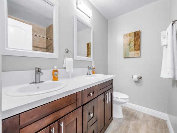 Dog Friendly Vacation Home with 4 Bedroom in San Diego