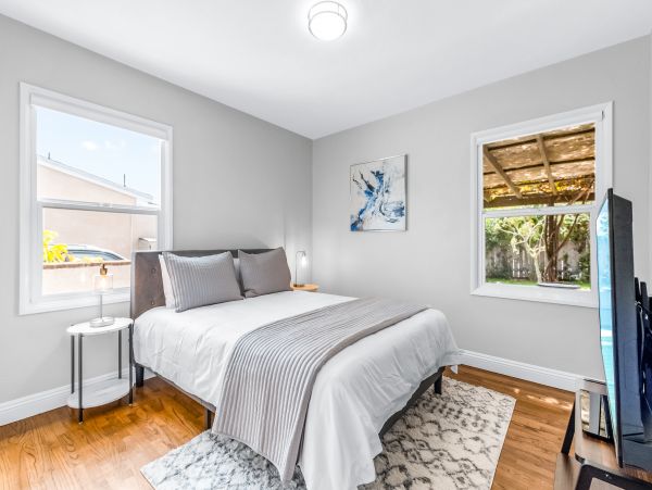 Dog Friendly Vacation Home with 4 Bedroom in San Diego