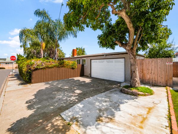 Dog Friendly Vacation Home with 4 Bedroom in San Diego
