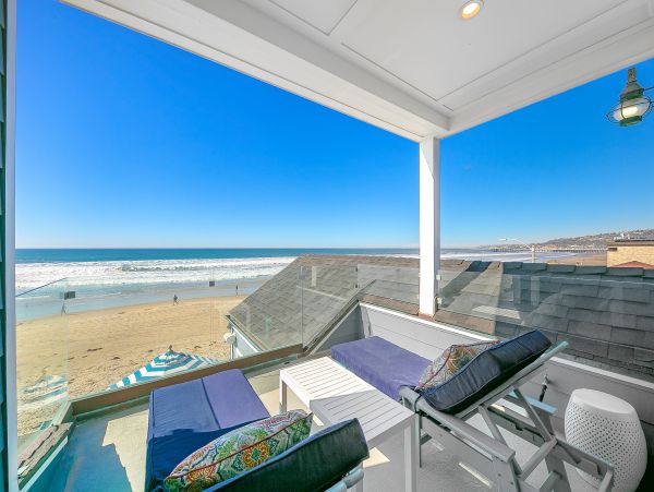 Mission Beach Luxury Oceanfront Rental Hot Tub & Great Views