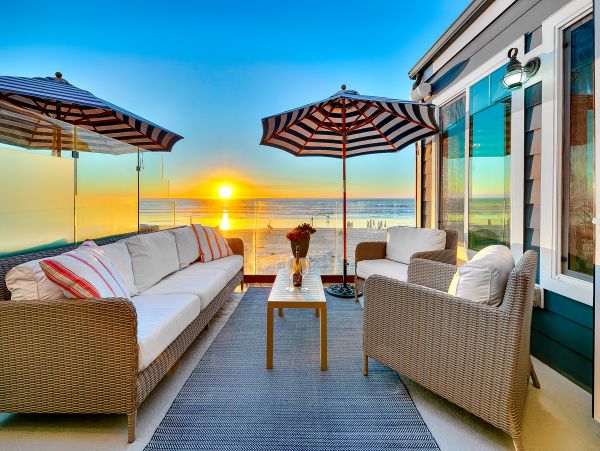Mission Beach Luxury Oceanfront Rental Hot Tub & Great Views