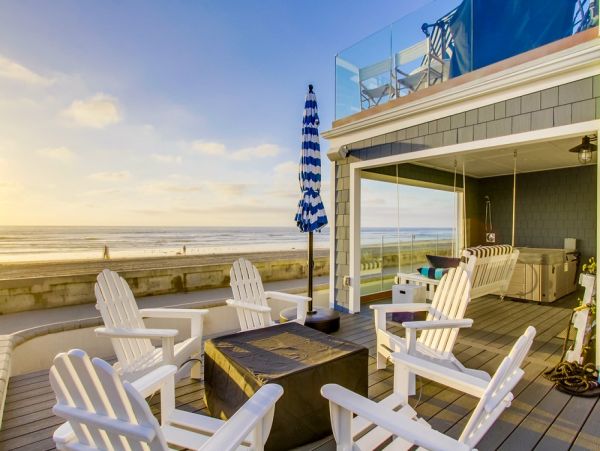 Mission Beach Luxury Oceanfront Rental Hot Tub & Great Views