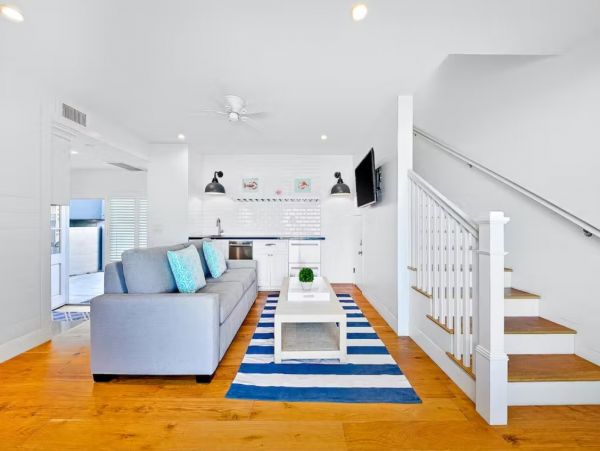 Mission Beach Luxury Oceanfront Rental Hot Tub & Great Views