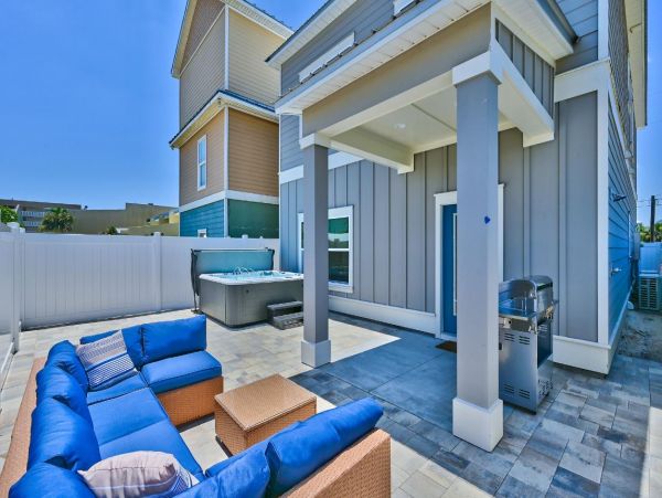 Gorgeous Panama City Vacation Home Sleeps 16 Guests