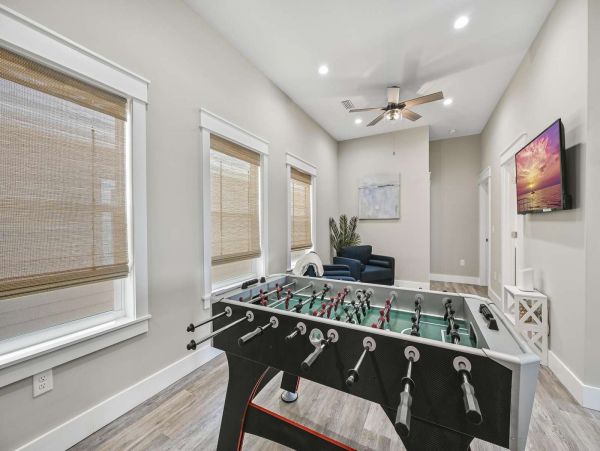 Panama City Vacation Home Five Bedroom Sleeps 16