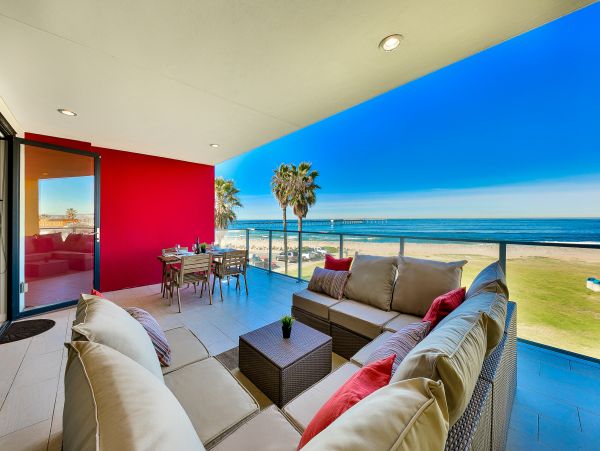 Ocean Beach Vacation Condo 3 Bedroom Beachfront