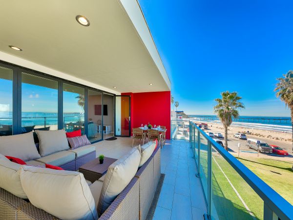 Ocean Beach Vacation Condo 3 Bedroom Beachfront