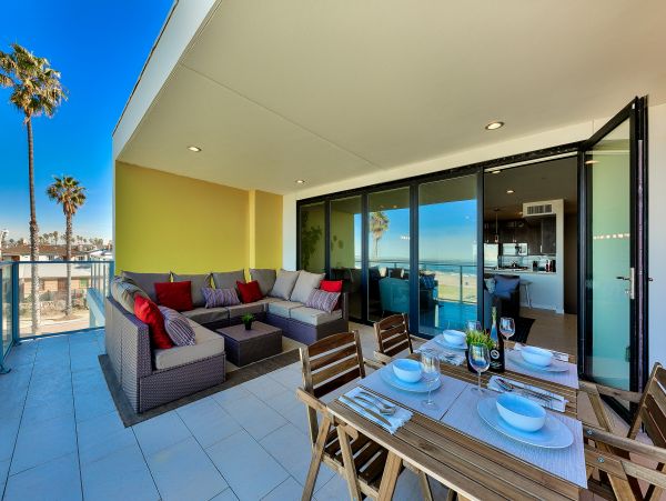 Ocean Beach Vacation Condo 3 Bedroom Beachfront