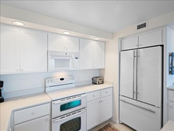 On Beach Boca Grande Vacation Condo Two Bedroom
