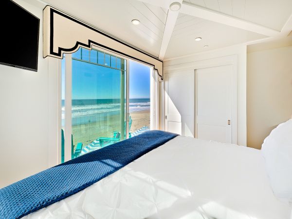 Mission Beach Vacation Home Three Bedroom Beach Front