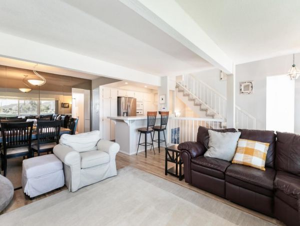 Spacious 3 Bedroom Home in Hermosa Beach Sleeps 6