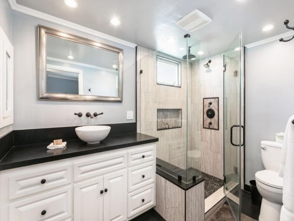Spacious 3 Bedroom Home in Hermosa Beach Sleeps 6