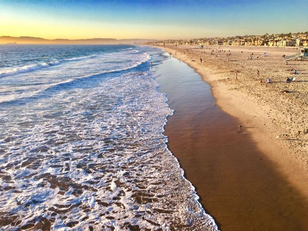 Spacious 3 Bedroom Home in Hermosa Beach Sleeps 6