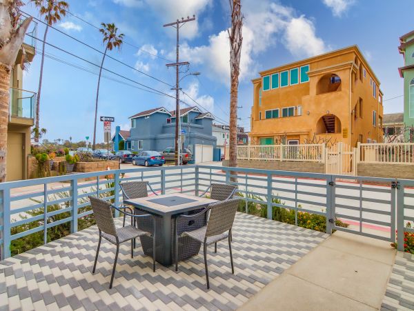Charming Mission Beach Vacation Rental Sleeps 6 Guests