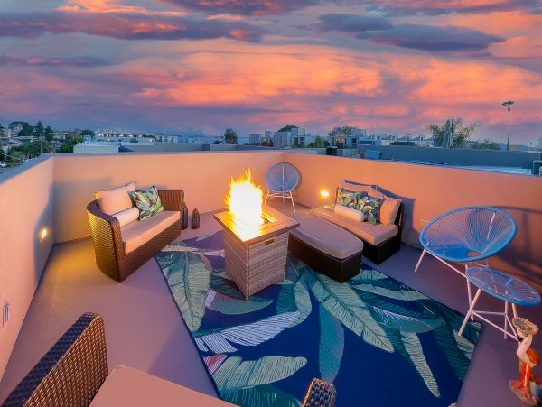 Stunning Coastal Retreat with Bay and Beach Views, Rooftop Deck & Firepit!