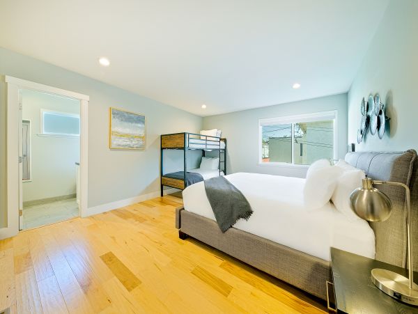 Mission Beach Wonderful Modern Home Away from Home