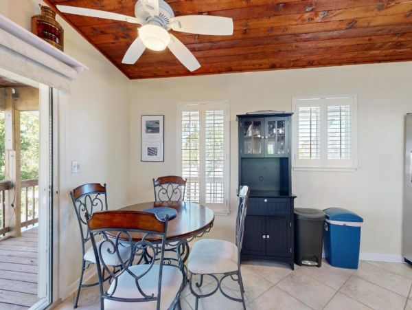 Charming Canal-Side Property in Marathon, Florida Keys- Perfect for Couples