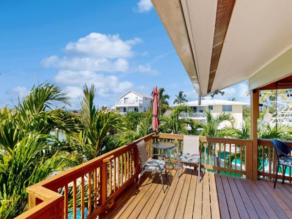 Charming Canal-Side Property in Marathon, Florida Keys- Perfect for Couples