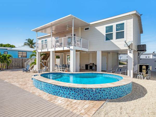 Canal Views Home With A Private Pool
