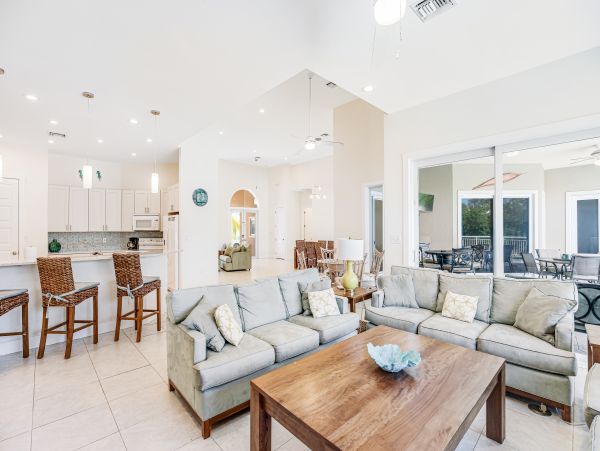 Magnificent Marathon Vacation Home away from Home