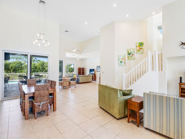 Magnificent Marathon Vacation Home away from Home