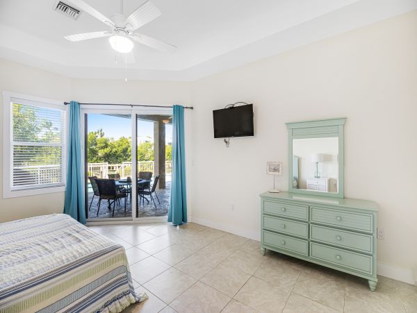 Magnificent Marathon Vacation Home away from Home