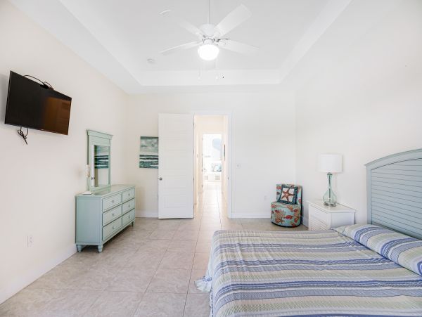 Magnificent Marathon Vacation Home away from Home
