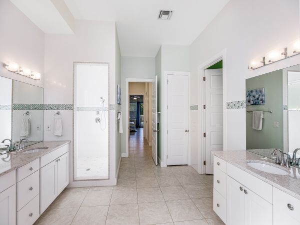 Magnificent Marathon Vacation Home away from Home