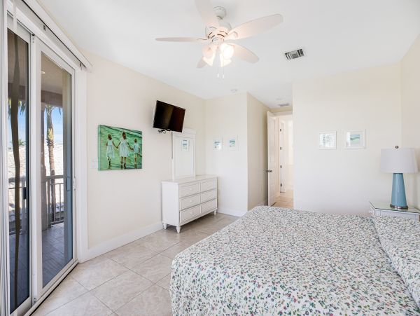 Magnificent Marathon Vacation Home away from Home
